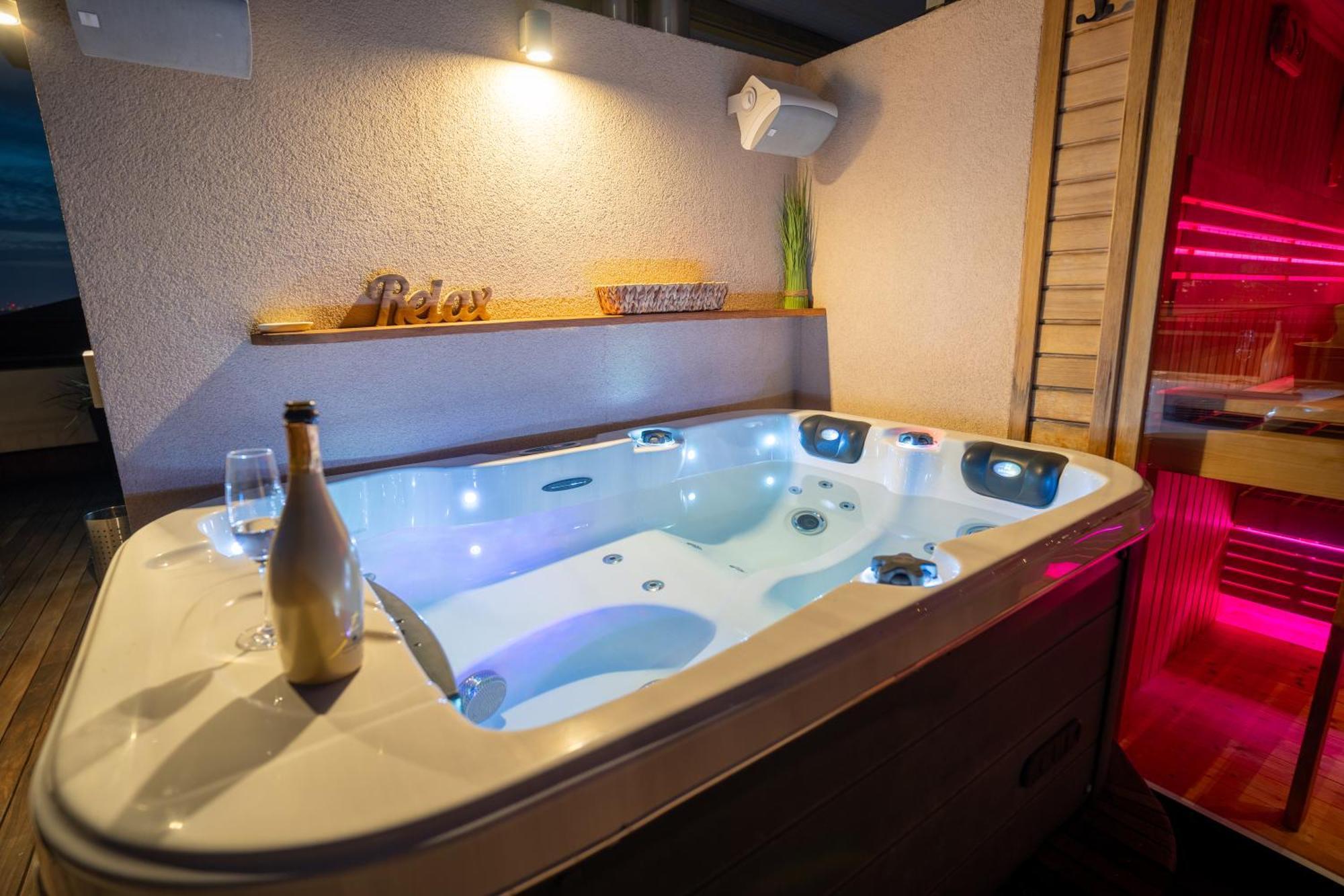 Luxury Rooftop Appartment With Fantastic Views Prague Extérieur photo